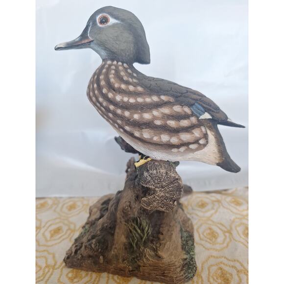 Realistic Wood Duck Figurine on Log Base- Hand Painted Wildlife Decor- Excellent - Picture 3 of 6